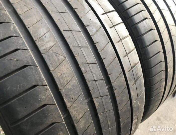 Pirelli P Zero PZ4 315/35 R20