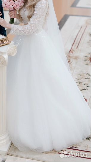 Свадебное платье