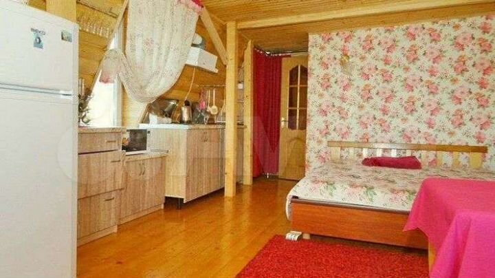 Комната 38 м² в 1-к., 4/4 эт.