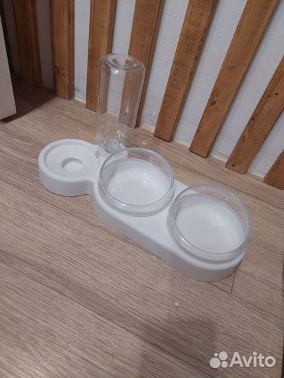 Миска для животных с автопоилкой