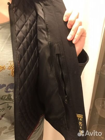 Куртка кожаная женская для мотоэкипировки