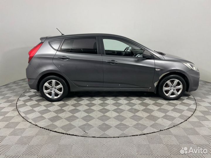 Hyundai Solaris 1.4 МТ, 2012, 113 800 км