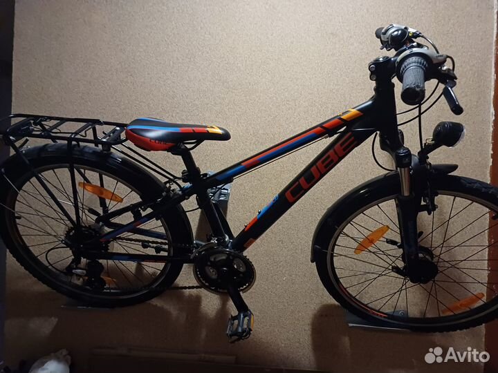 Велосипед скоростной подростковый cube street