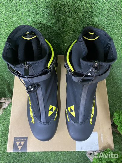 Лыжные ботинки Fischer RC3 Skate S15619 NNN