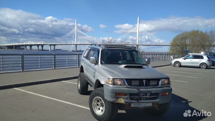 Кузовной пластик mitsubishi pajero sport 1