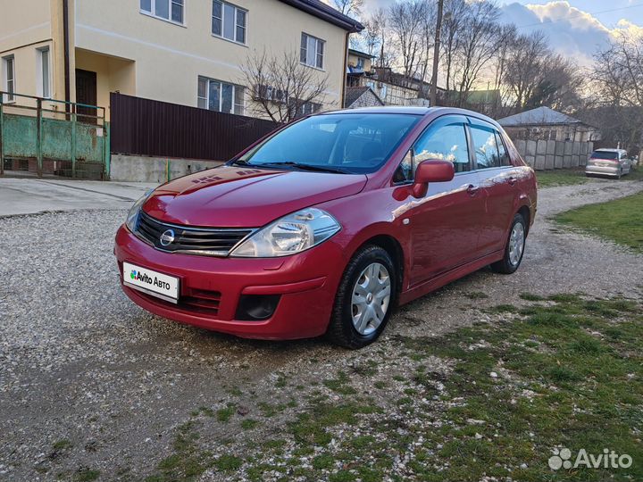 Nissan Tiida 1.6 AT, 2010, 260 000 км