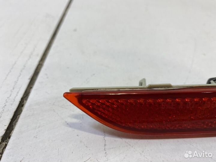 Отражатель в бампер задний правый Infiniti Q50 V37