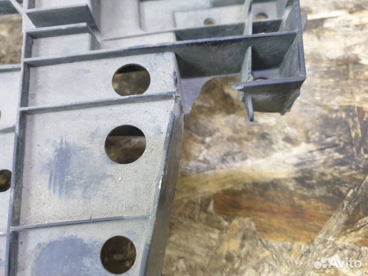 Площадка фары левая Porsche Cayenne