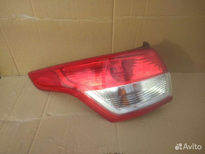 Фонарь задний левый Ford Kuga 2