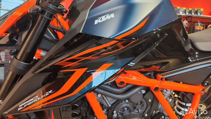 KTM 1290 super duke R EVO