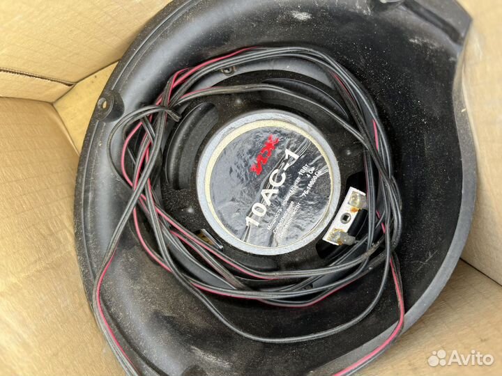 Колонки и автомагнитола Vitek