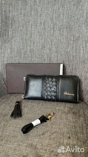 Новый кожаный кошелек