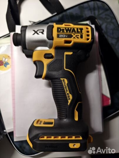 Винтоверт импакт dewalt dcf845