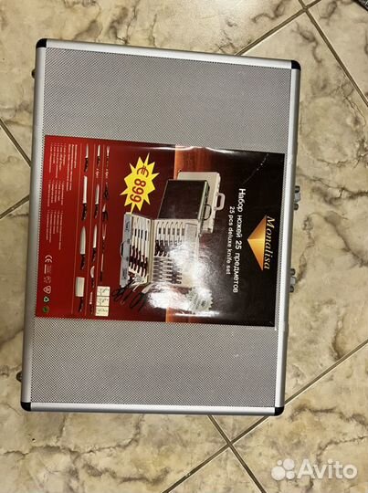 Набор ножей и приборов