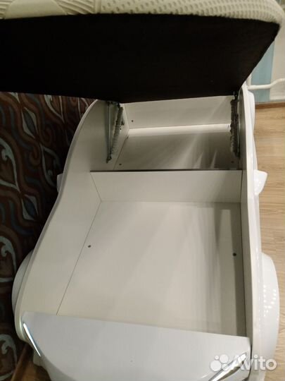 Кровать-машина