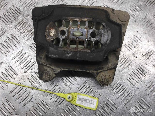 Подушка крепления кпп Audi A6 BPP