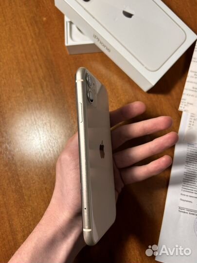iPhone 11, 128 ГБ