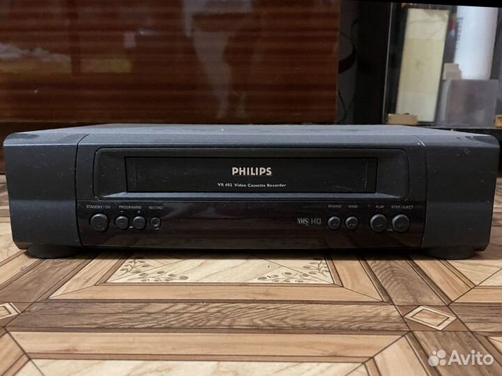 Видеомагнитофон philips
