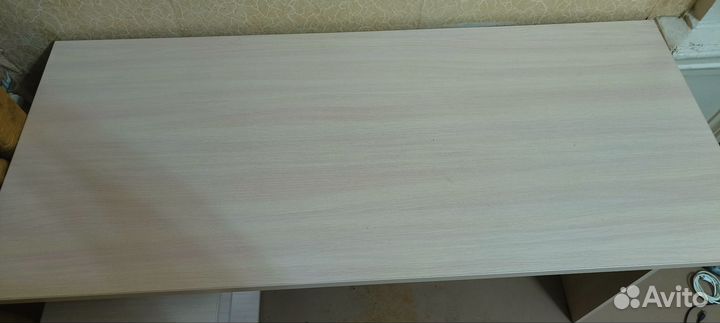 Угловой письменный стол