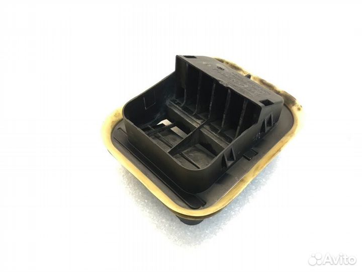 Решетка вентиляционная левая Ford Focus 3 хетчбек