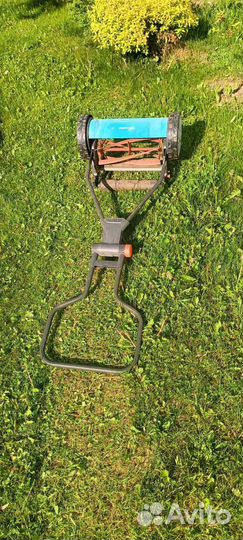 Газонокосилка ручная механическая