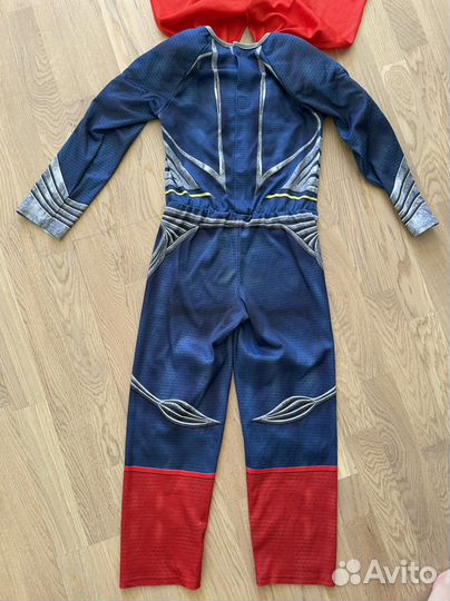 Костюм Супермена с объемными мускулами и плащем