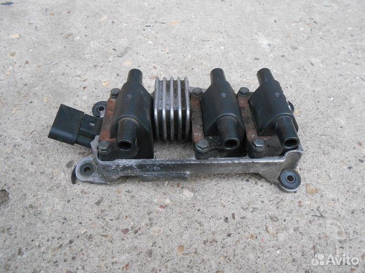 Катушка зажигания Ауди А4 Б5 2.8i ACK 078905104