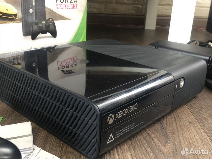 Игровая консоль Xbox 360 Е