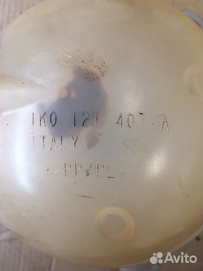 Расширительный бачок Audi A3 8P (3532)