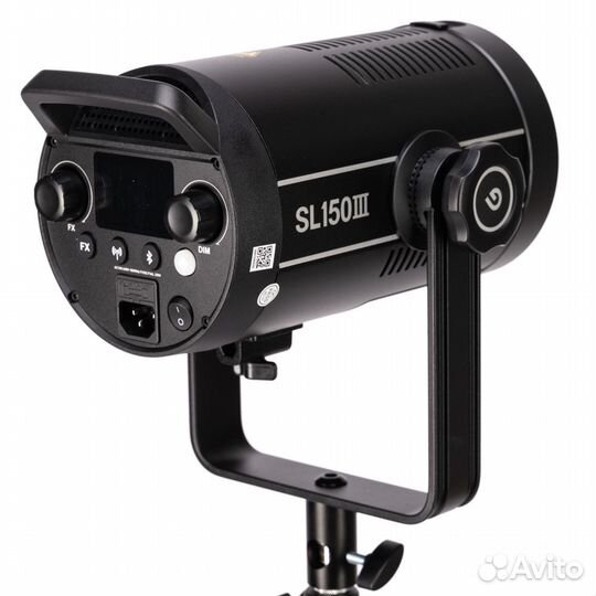 Осветитель светодиодный студийный Godox SL150wiii