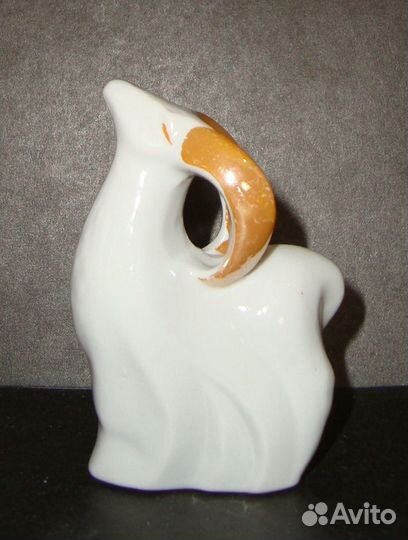 Фарфоровые статуэтки. Козлик. Барашек. Рига