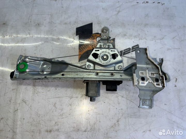 Стеклоподъемник задний правый Peugeot 308Sw DV6C