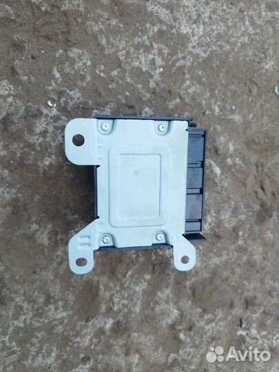 Блок управления подушками безопасности Geely