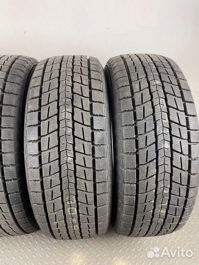 R20 Dunlop Winter Maxx SJ8 265/55, PCD 6x139.7 DIA 95.1