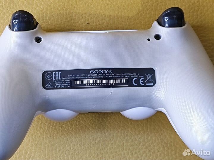 Геймпад sony DualShock 4