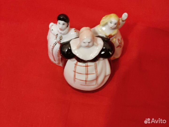 Статуэтки Зайчиха лфз СССР