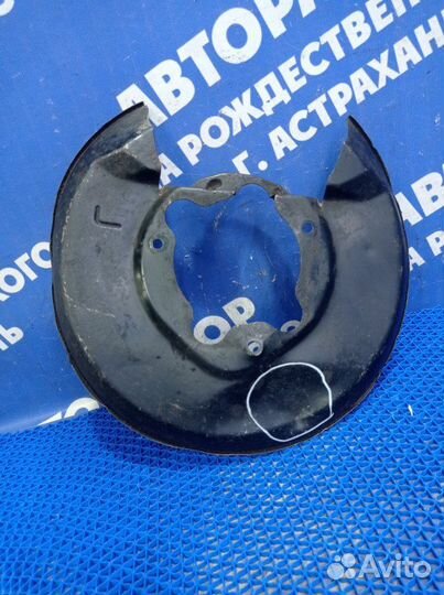 Пыльник тормозного диска Honda Accord 7 седан 2006