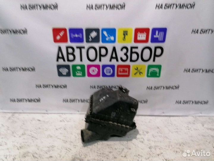 Корпус воздушного фильтра Toyota Rav4