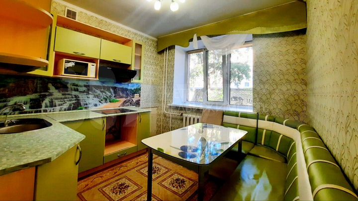 1-к. квартира, 42 м², 1/5 эт.