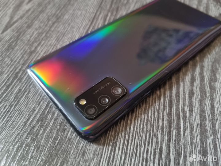 Samsung Galaxy A41, 4/64 ГБ