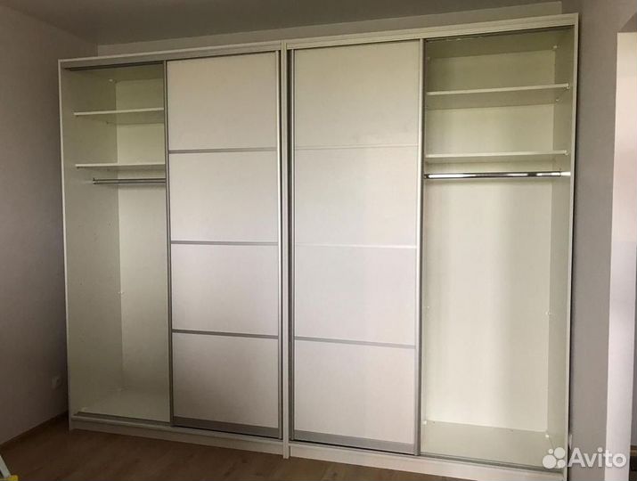 Шкаф купе с зеркалом