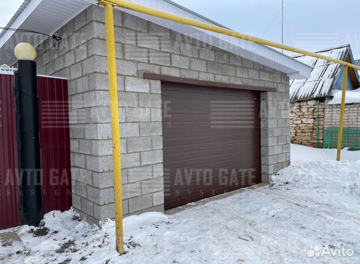 Секционные ворота