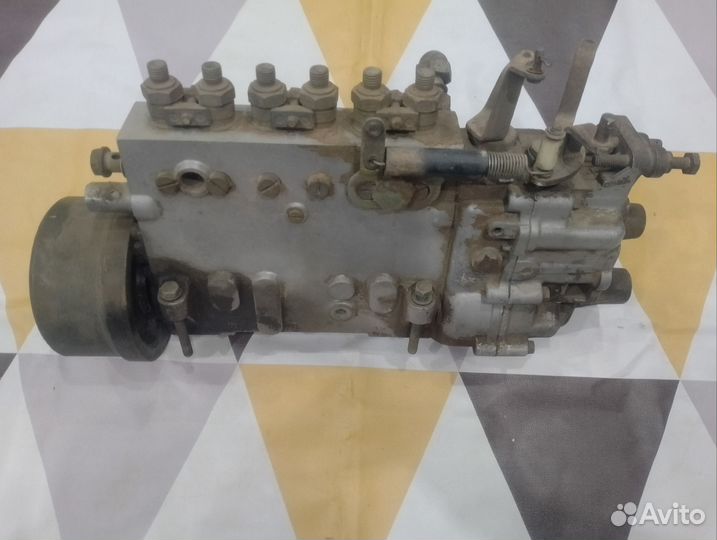 Топливный насос высокого давления 6HH1