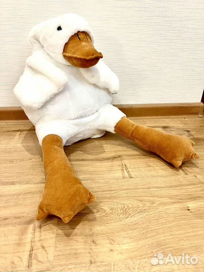 Гусь обнимусь