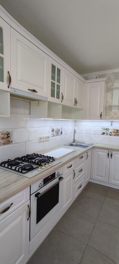 2-к. квартира, 84 м², 6/10 эт.