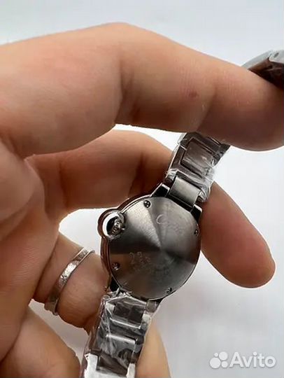 Часы Cartier Ballon Bleu De Cartier 33мм