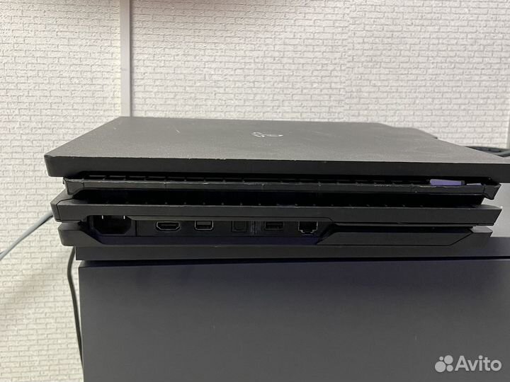 Sony ps4 pro 1tb