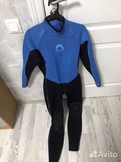 Гидрокостюм