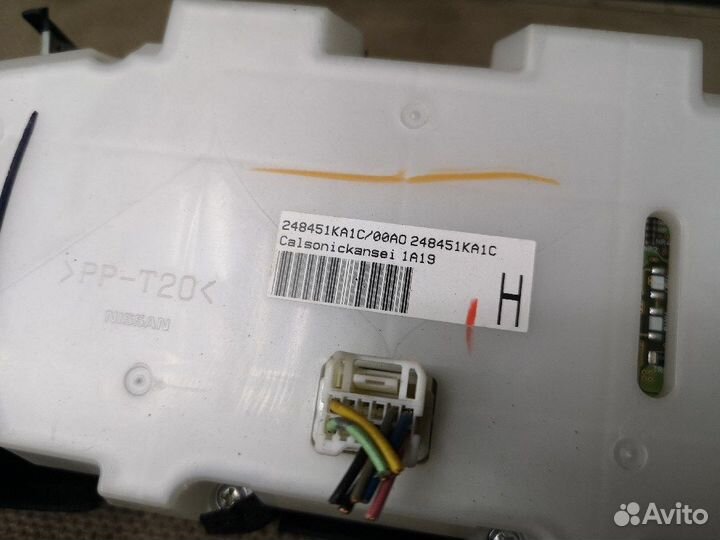 Блок управления климатом Ниссан Жук