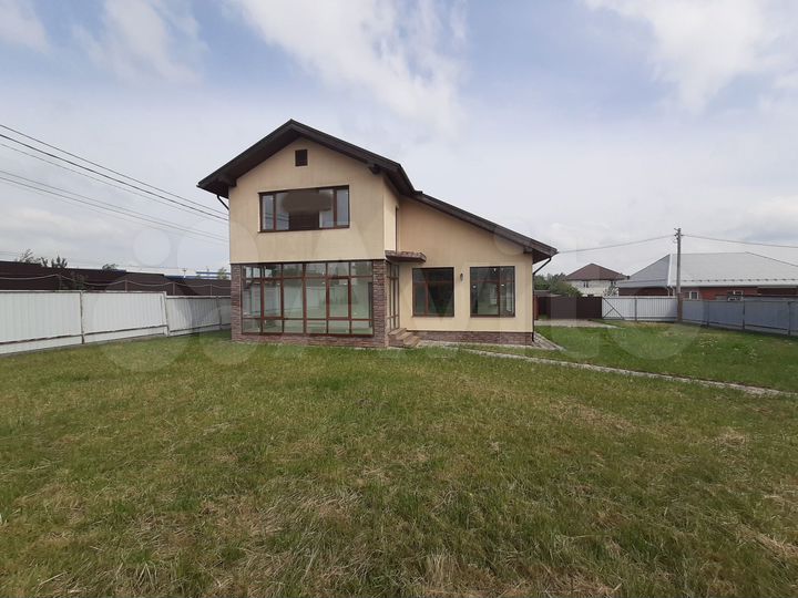 Дом 188 м² на участке 9 сот.